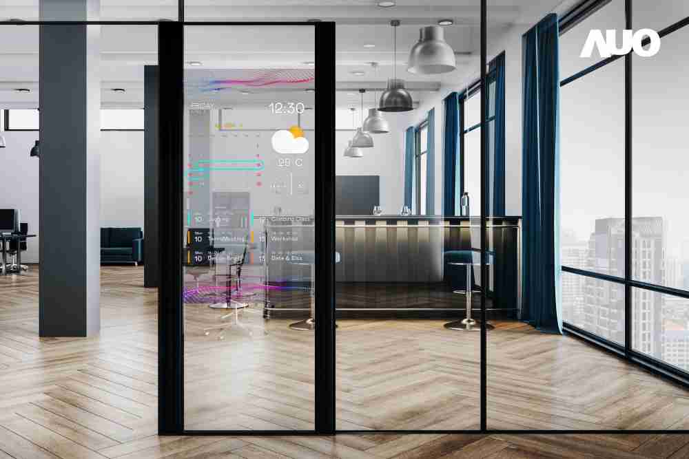 尊龙集团致力于研发低能耗之绿色产品，，，如低能耗发光组件Micro LED显示技术，，具高透明、、可无限拼接的特性，，，可依需求调整并延伸应用于不同场域，，，包括汽车侧窗或家庭玄关、、、智慧橱窗、、、、商业展示等